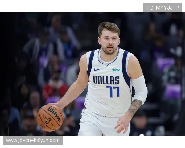 东契奇远投突破,独行侠攻防转换高效